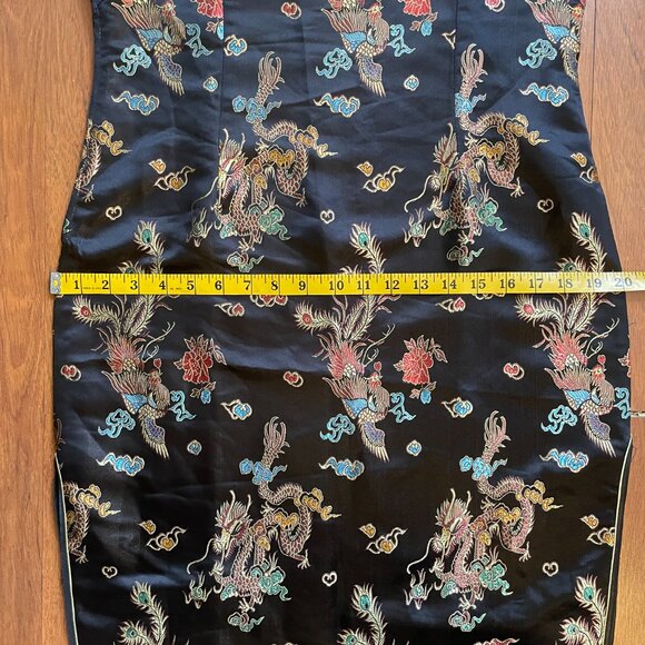 Vintage black qipao dress with dragon and rooster print - Picture 8 of 9